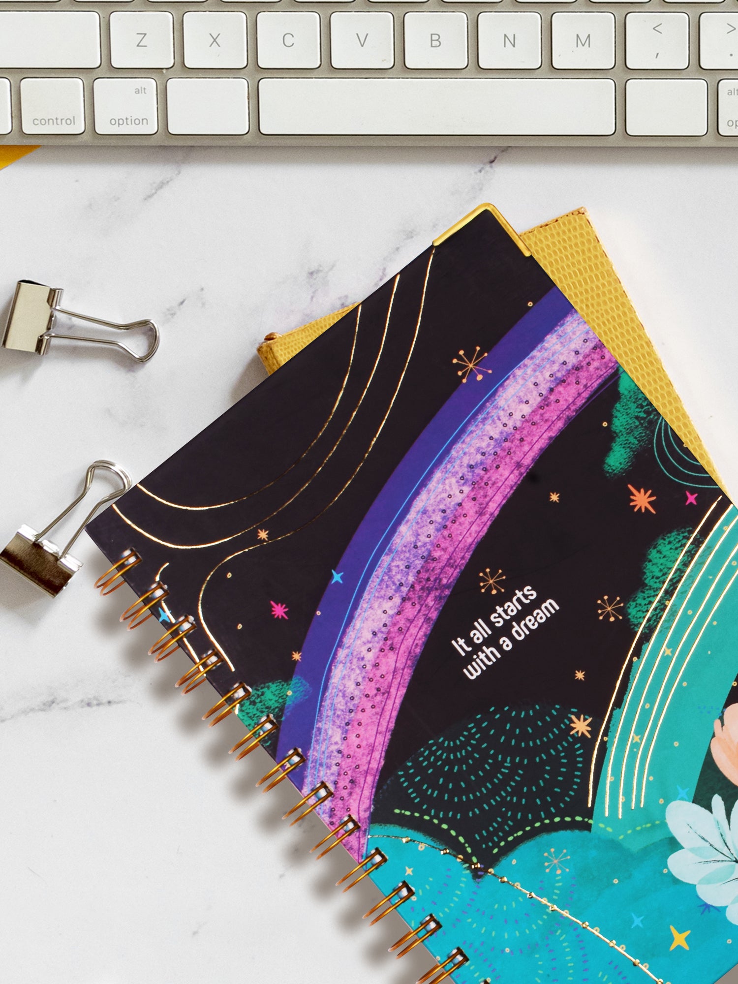 Dreamy Start - Black Daily Planner