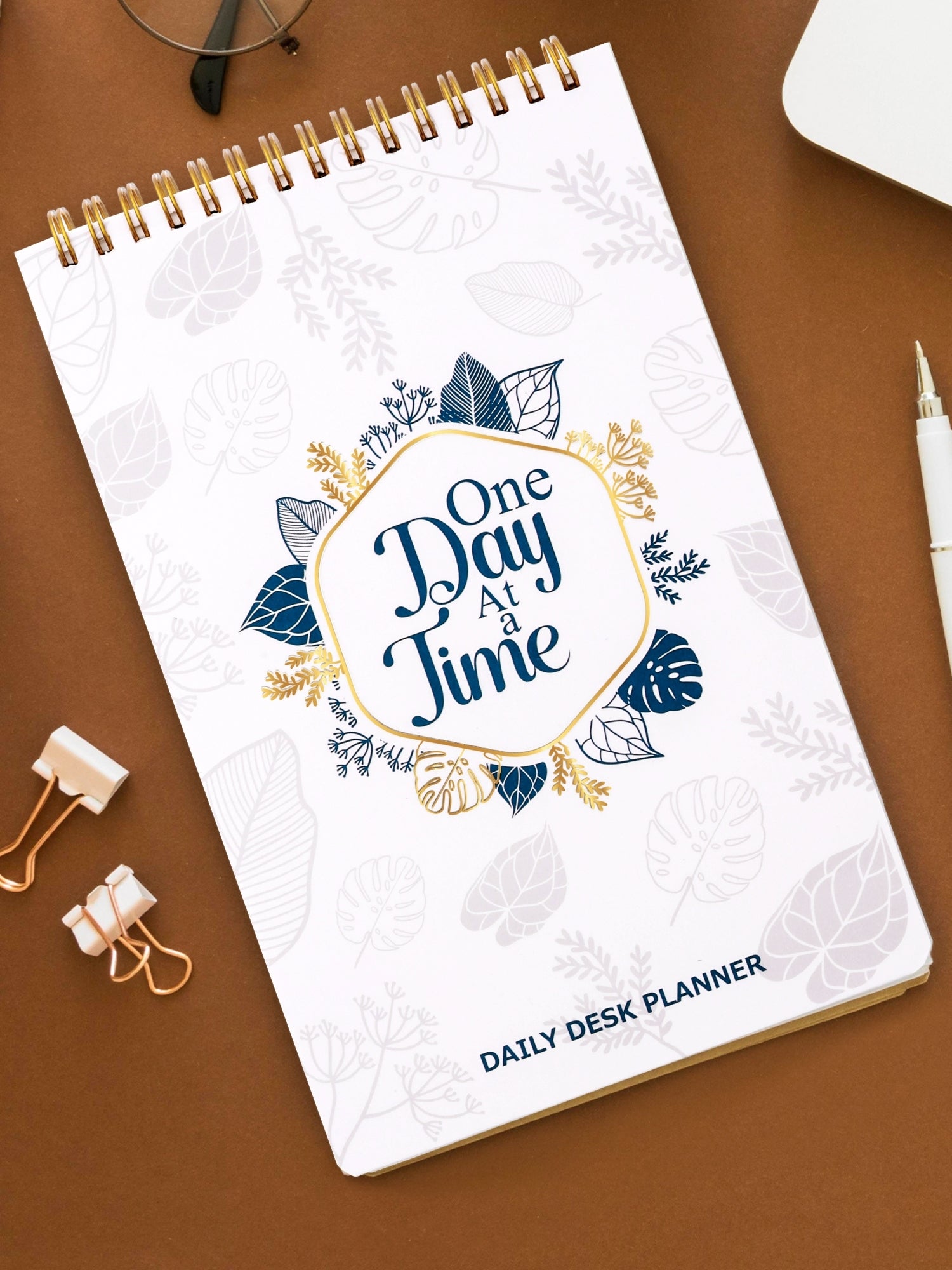 Daily Steps Daily Desk Planner